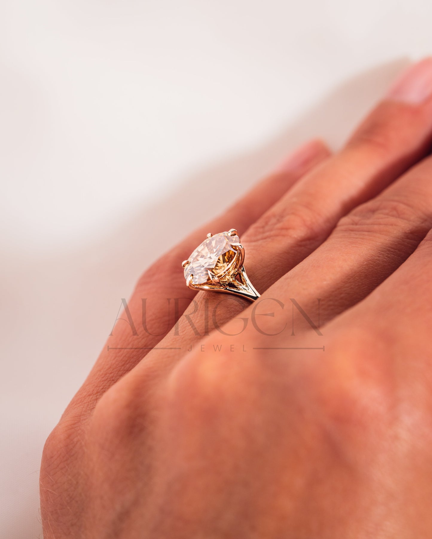 Luxurious Oval Cut Moissanite and Lab Grown Diamond Split Shank Ring