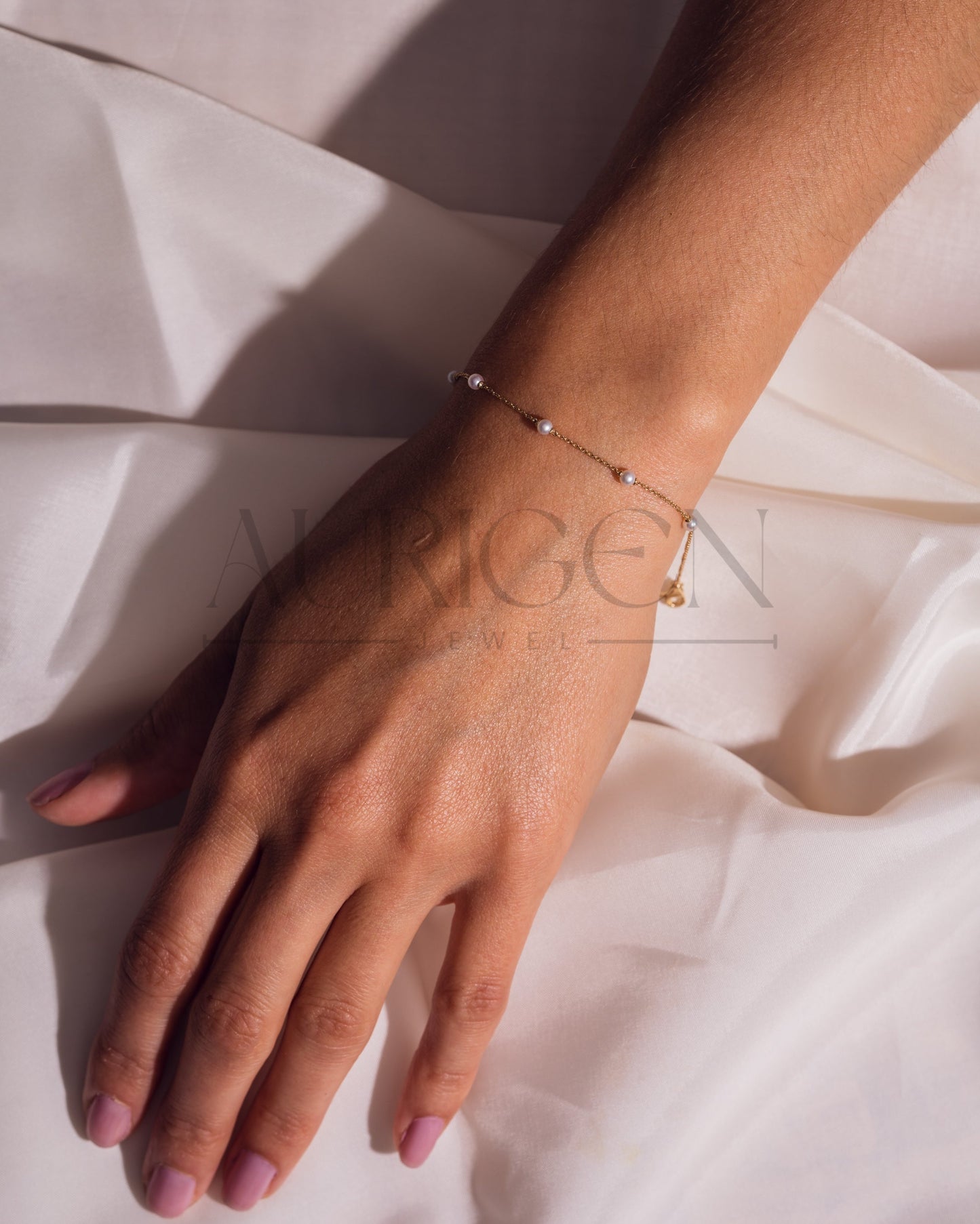Classic Freshwater Pearl Bracelet in 14k Solid Gold