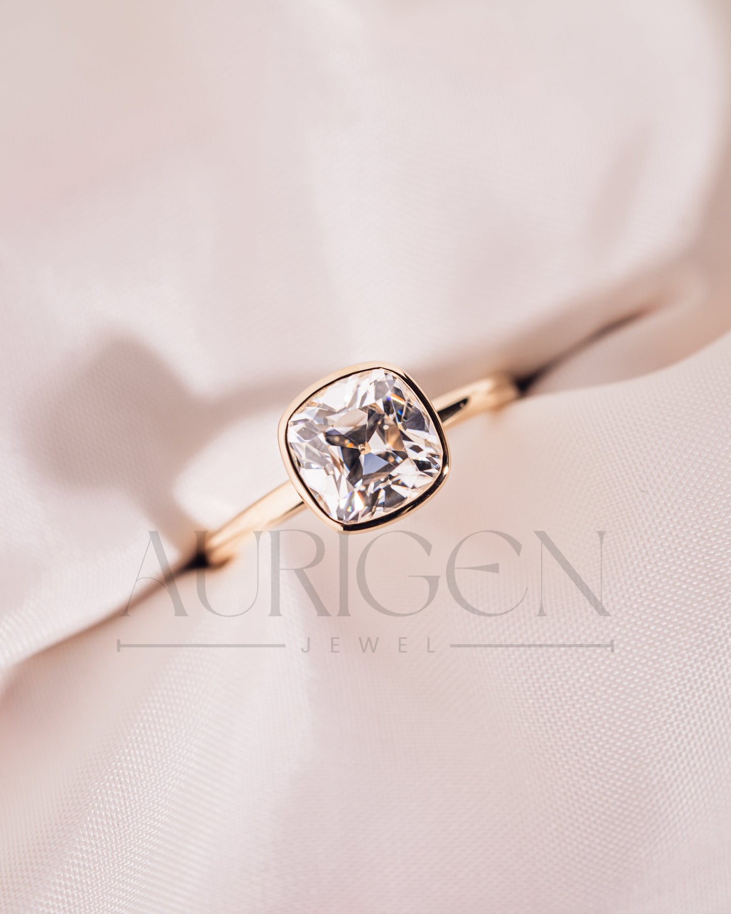 Elegant 2ct Cushion Cut Moissanite and Lab Grown Bezel Set Ring - 14K Solid Gold