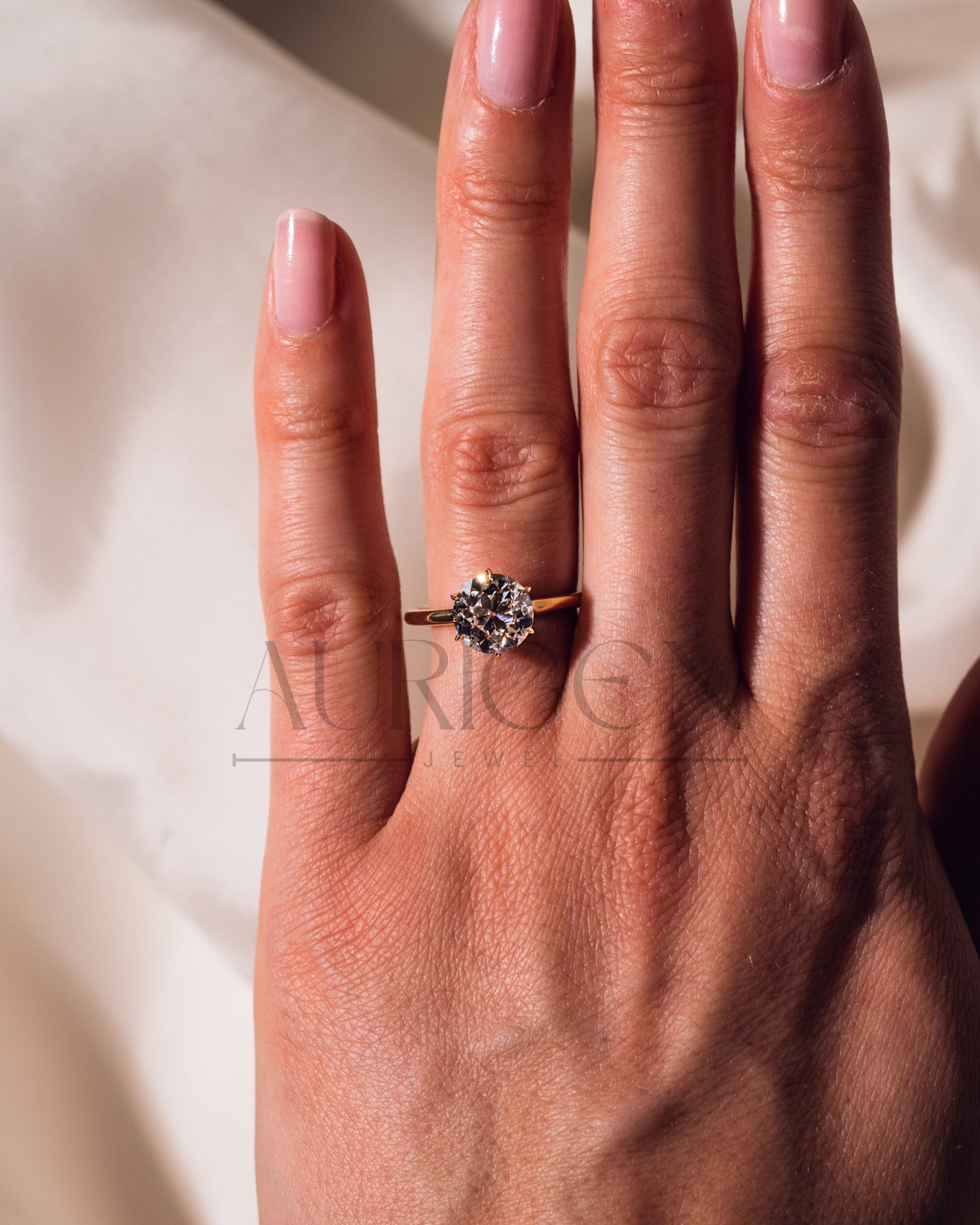 Classic Round Cut Solitaire Ring in 14K Solid Gold-Lab Grown and Moissanite Diamond