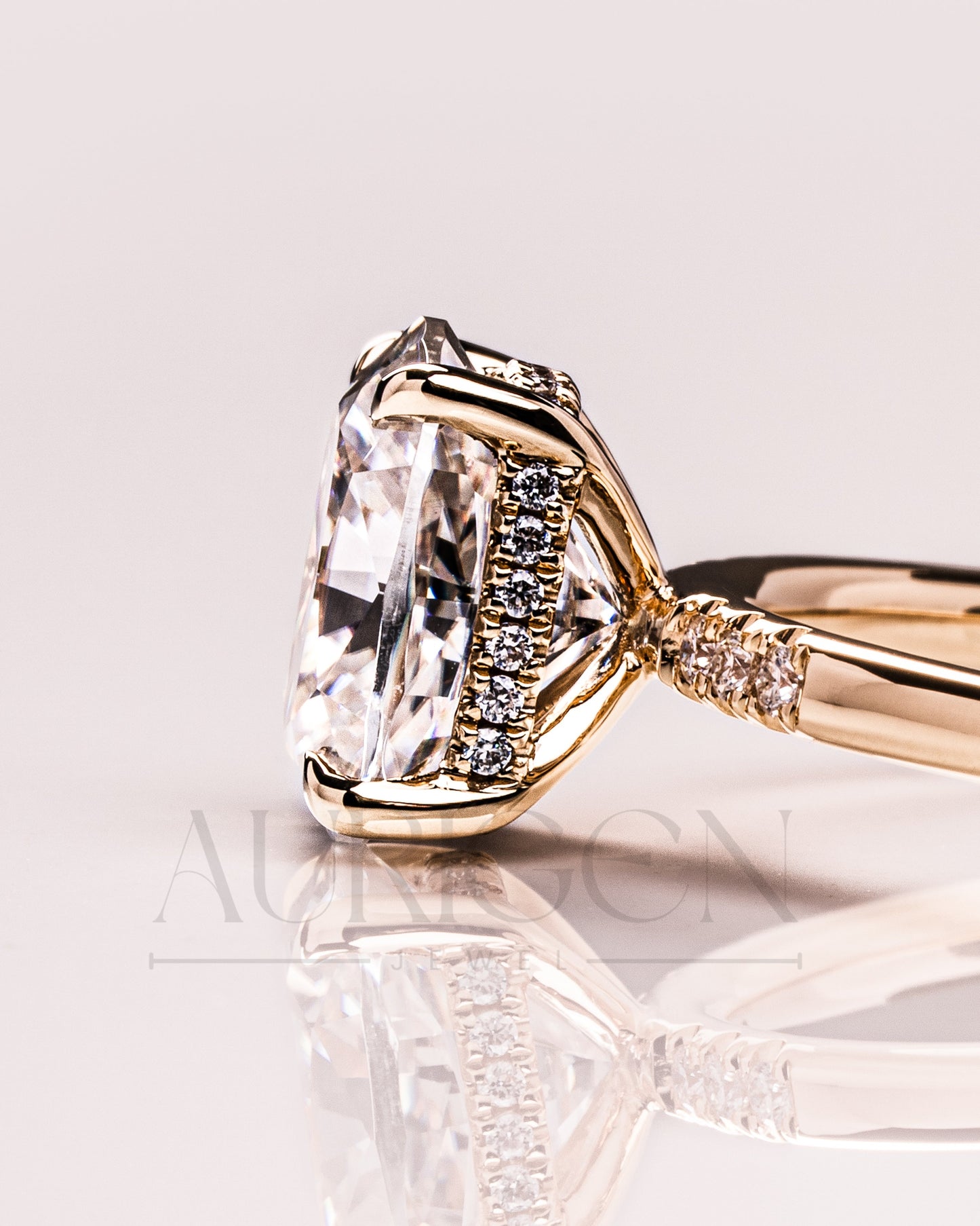 Cushion Brilliant Leb Diamond & Moissanite Diamond Engagement Ring Halo With Side Stone Engagement Ring