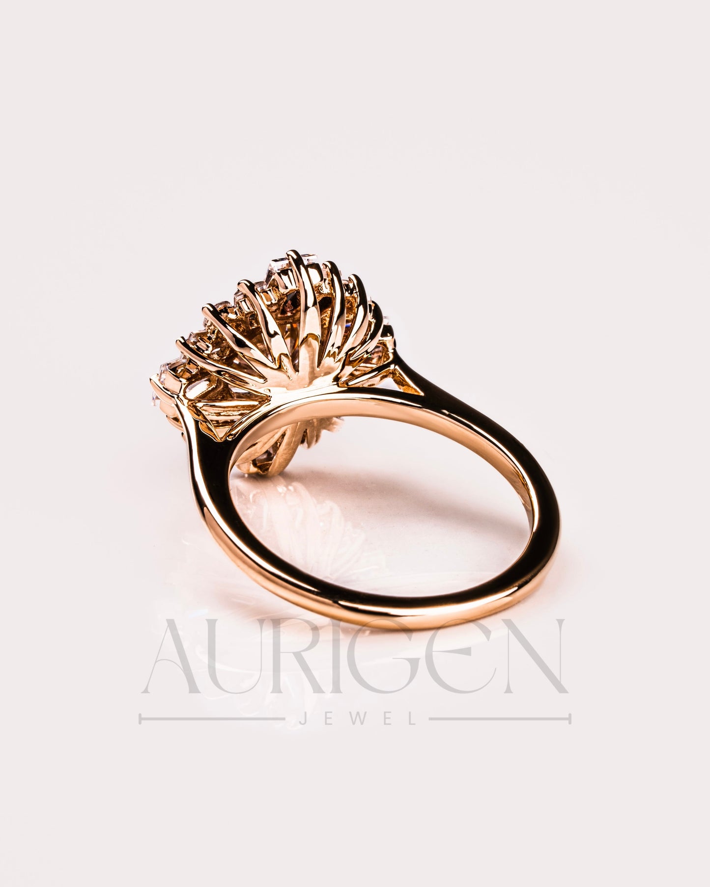 Vintage-Inspired Round Cut Moissanite & Lab Grown Diamond Sunburst Halo Ring