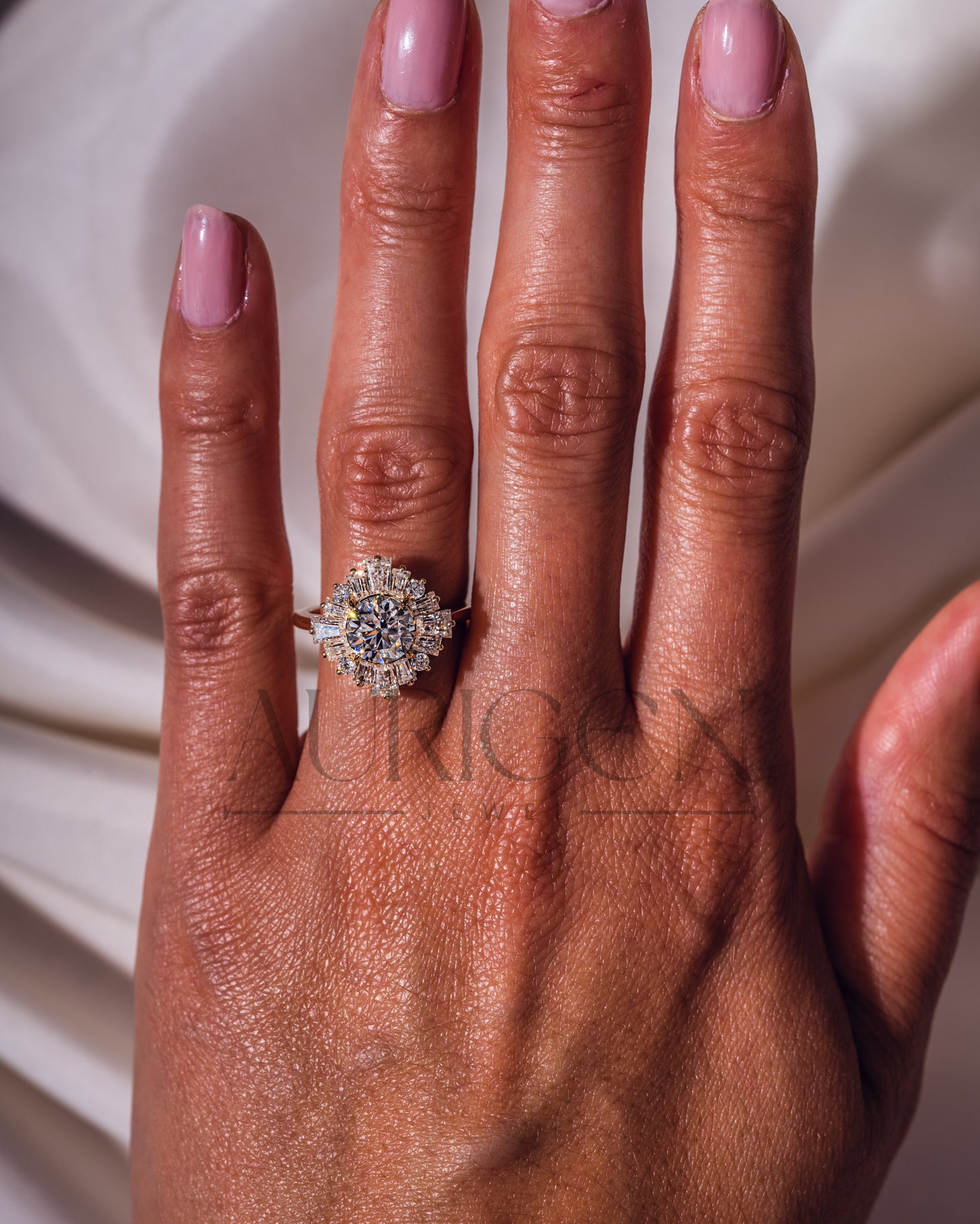 Vintage-Inspired Round Cut Moissanite & Lab Grown Diamond Sunburst Halo Ring