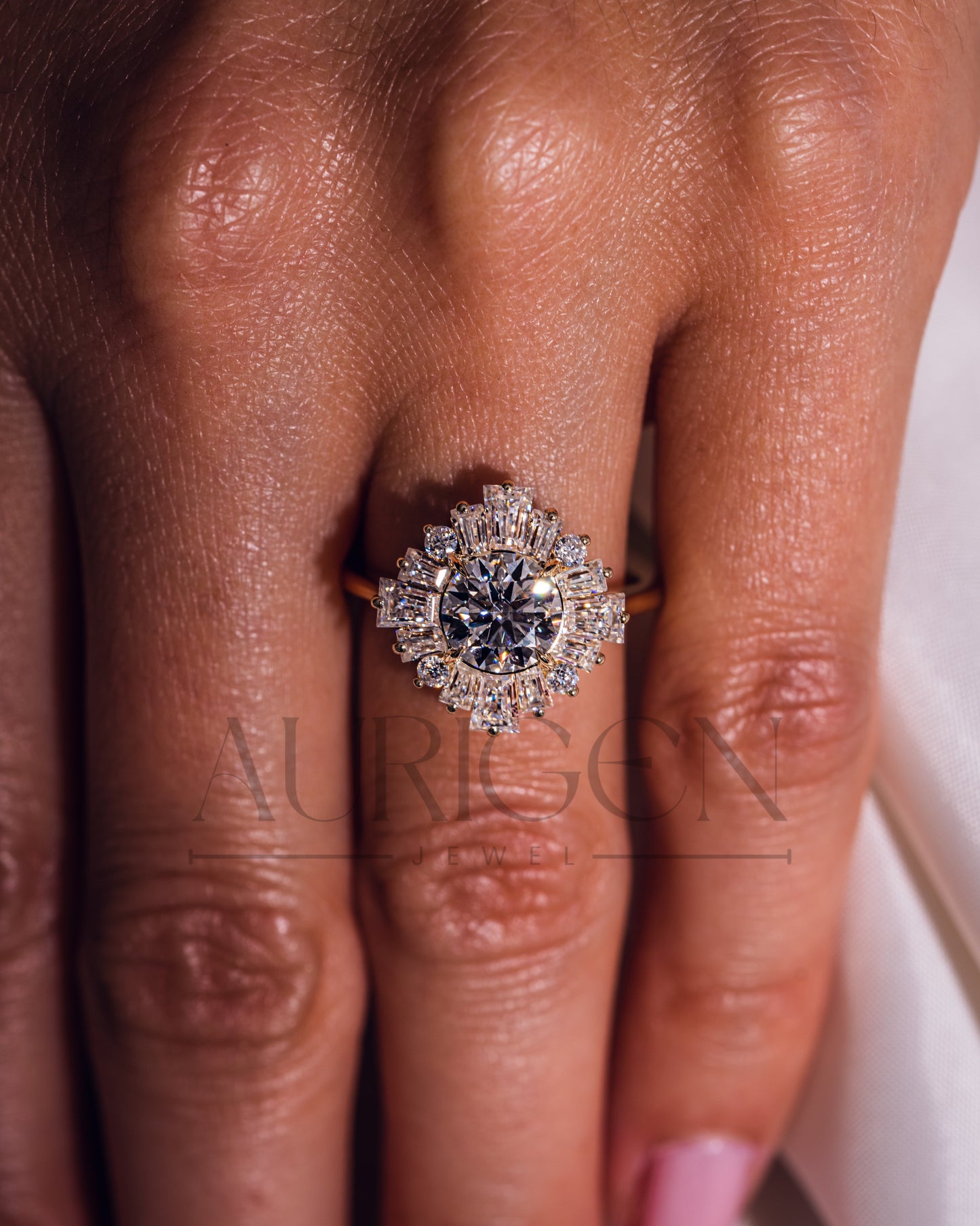 Vintage-Inspired Round Cut Moissanite & Lab Grown Diamond Sunburst Halo Ring