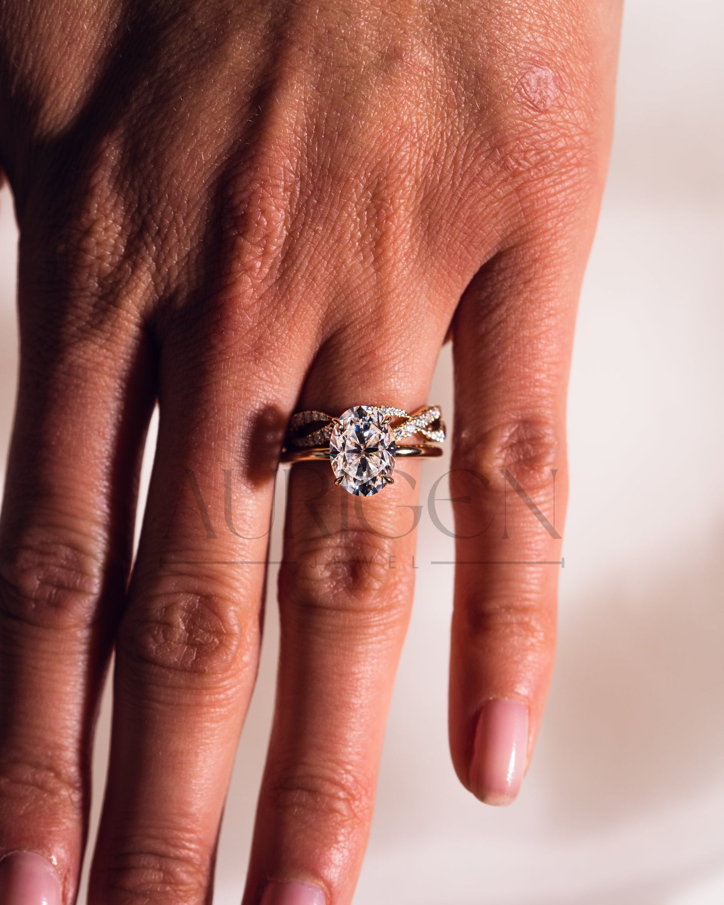 Infinity Style Sparkle Band – Round Cut Moissanite and Lab Grown Diamond
