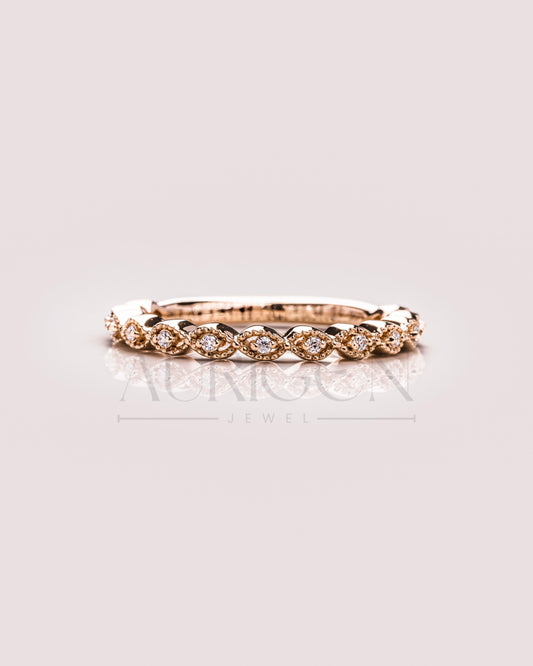Antique Bloom Band – Round Cut 14K Solid Gold Moissanite and Lab Grown Diamond Elegance