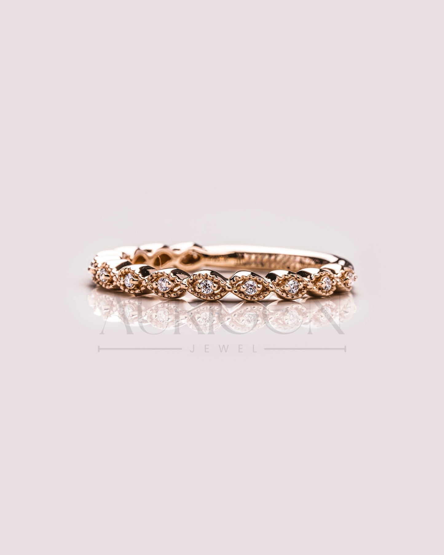 Antique Bloom Band – Round Cut 14K Solid Gold Moissanite and Lab Grown Diamond Elegance