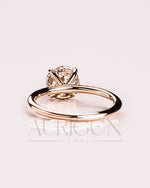Solitaire Round Cut Engagement Ring-Lab Grown and Moissanite Diamond