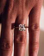 Timeless Sparkle: Princess Cut Moissanite and Lab Grown Diamond Ring