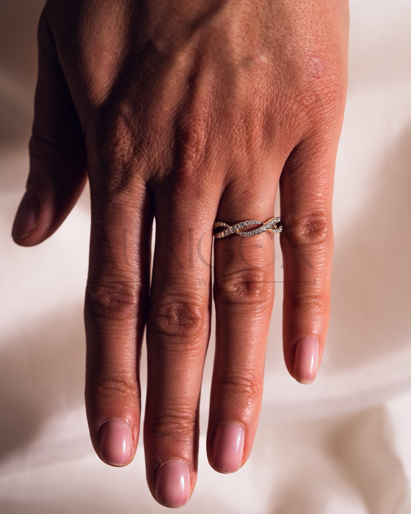 Infinity Style Sparkle Band – Round Cut Moissanite and Lab Grown Diamond